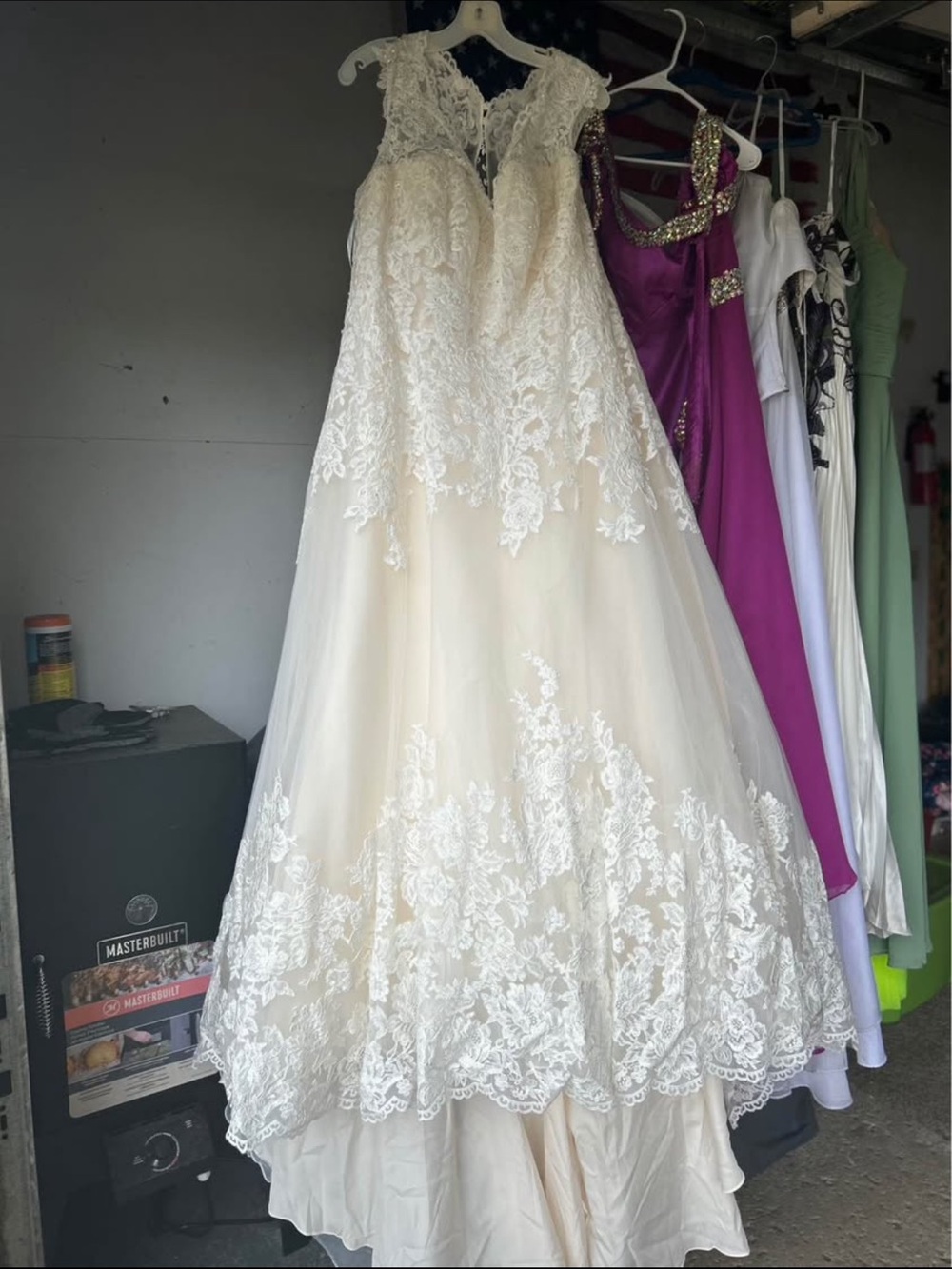 David's Bridal Ivory Lace A-Line Wedding Gown